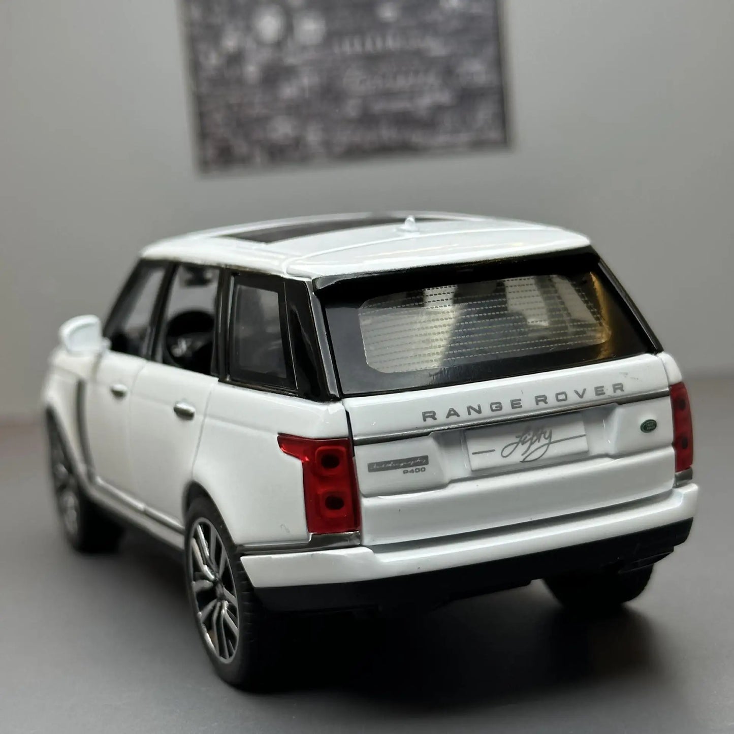 Range Rover 50th Anniversary Premium 1:32